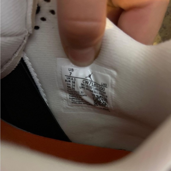 Retro 4 starfish Jordan’s - Picture 7 of 7